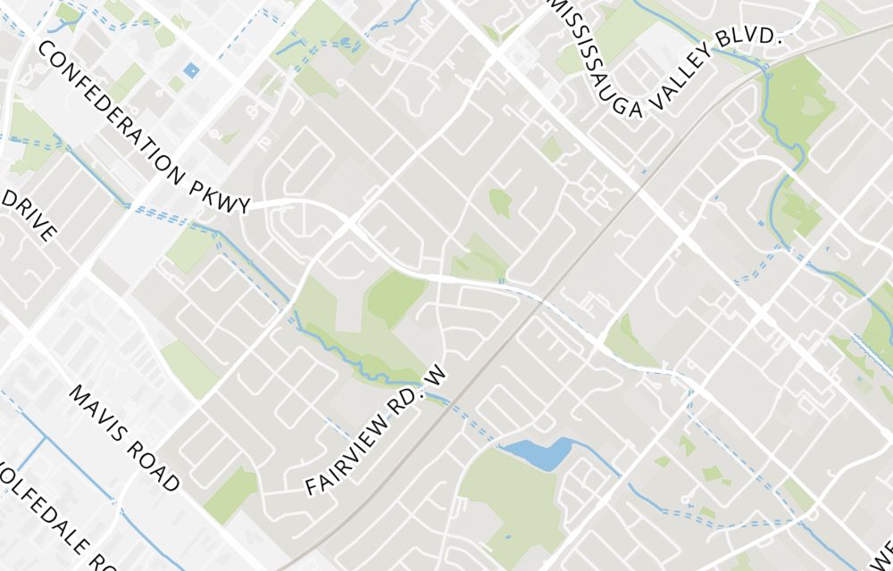 270 Fairview Rd W, Mississauga - 4 beds/3 bath | Strata